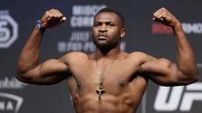 Francis Ngannou o Jon Jonesu: „Ne brinem se da će mi on uzeti borbu za titulu.“